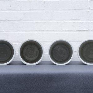 Quatre porte-chapeaux en porcelaine de Chine qianjiang cai, 19/20ème — photo 11