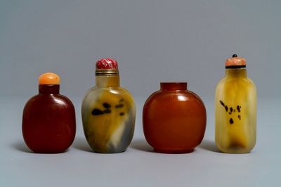 Quatre tabatières en ambre et agate, Chine, 19/20ème