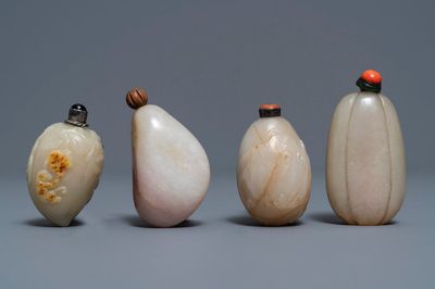 Quatre tabatières en jade de couleur rouille, Chine, 19/20ème