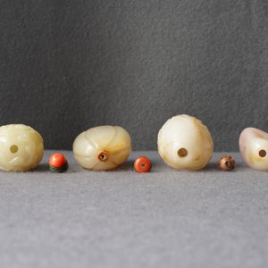 Quatre tabatières en jade de couleur rouille, Chine, 19/20ème — photo 7