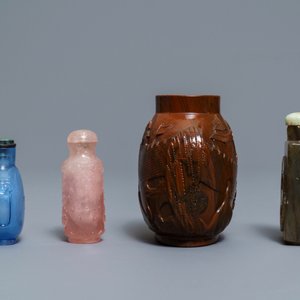 Quatre tabatières en verre, quartz et pierre sculptée, Chine, 19/20ème — photo 3