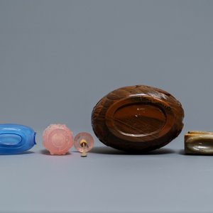 Quatre tabatières en verre, quartz et pierre sculptée, Chine, 19/20ème — photo 7