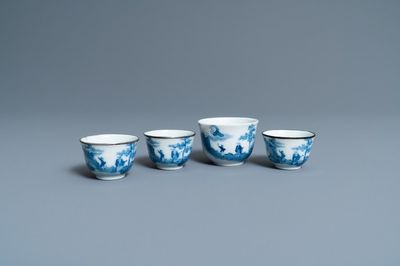 Quatre tasses en porcelaine de Chine 'Bleu de Hue' pour le Vietnam, marque de Tu Duc, 19ème