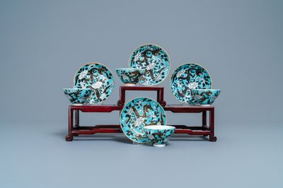 Quatre tasses et soucoupes en porcelaine de Chine de style Dayazhai, 19ème