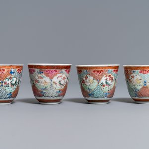Quatre tasses et soucoupes en porcelaine de Chine famille rose à décor d'animaux, Qianlong — photo 7