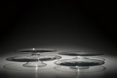 Quatre tazzas aux piedouches courtes en verre, Angleterre, 19ème
