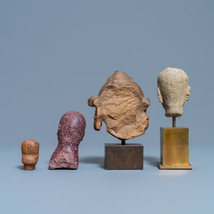 Quatre têtes en pierre sculptée, 17ème et après — photo 4