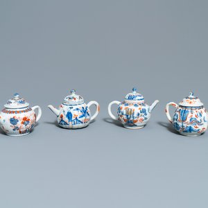 Quatre théières couvertes en porcelaine de Chine de style Imari, Kangxi — photo 1
