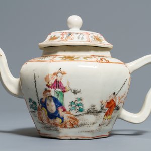 Quatre théières et verseuses en porcelaine de Chine famille rose et bleu et blanc, Kangxi/Qianlong — photo 23