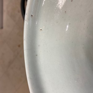 Quatre vases en porcelaine de Chine en bleu et blanc sur fond céladon, 19ème — photo 16