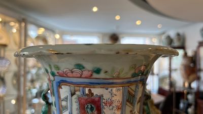 Quatre vases en porcelaine de Chine famille rose, 19/20ème — photo 5