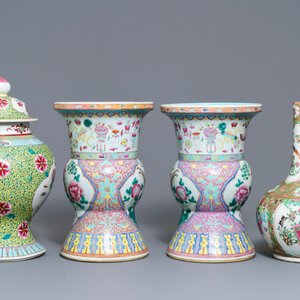 Quatre vases en porcelaine de Chine famille rose, 19ème — photo 4
