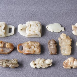 Quinze pièces diverses en jade sculpté, Chine, 19/20ème — photo 2