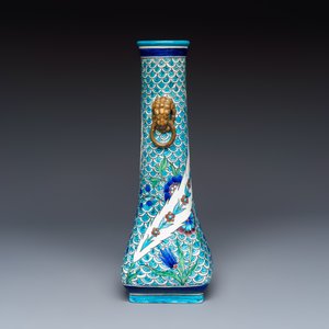 A fine Minton Iznik-style vase with lion-mask handles — 照片 3