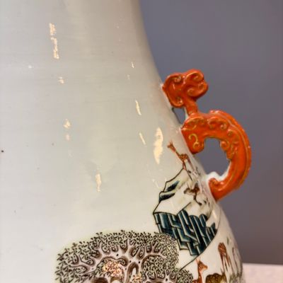 A large Chinese famille rose '100 deer' 'hu' vase — photo 5