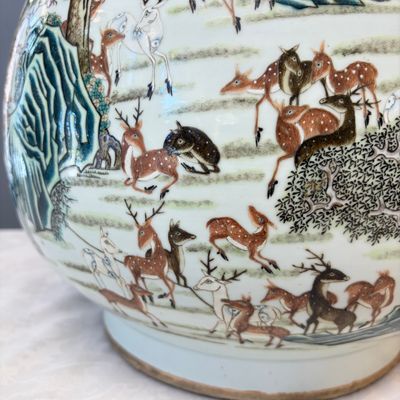 A large Chinese famille rose '100 deer' 'hu' vase — photo 8