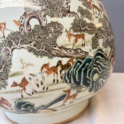 A large Chinese famille rose '100 deer' 'hu' vase — photo 10