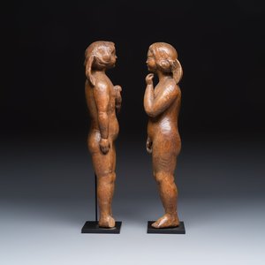 A pair of carved wooden figures of winged angels — photo 3