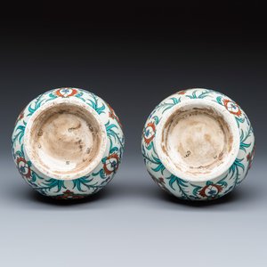 A pair of fine Samson Iznik-style vases — photo 7