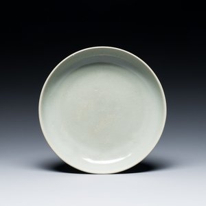 Rare assiette en porcelaine de Chine de type 'ru', Ming — photo 1