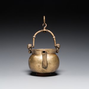 Rare bassin à eau de type 'lavabo' aux têtes de femmes en bronze, Flandres, 1ère moitié du 15ème — photo 5