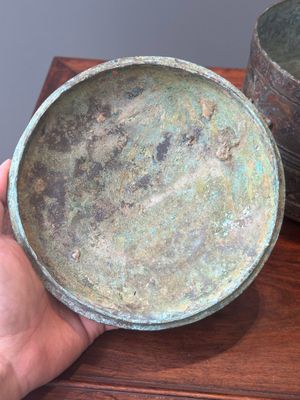 Rare boîte à cosmétiques couvert archaïque de type 'lian' en bronze incrusté d'argent, Chine,  Han occidental — photo 13