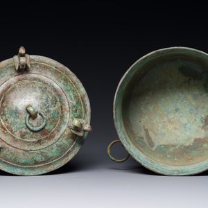 Rare boîte à cosmétiques couvert archaïque de type 'lian' en bronze incrusté d'argent, Chine,  Han occidental — photo 6