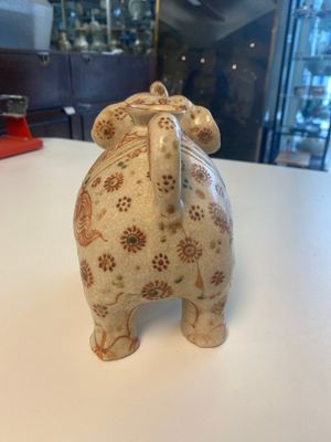 Rare cruche en grès peint polychrome en forme d'éléphant, Vietnam, dynastie Lê, 16ème — photo 4