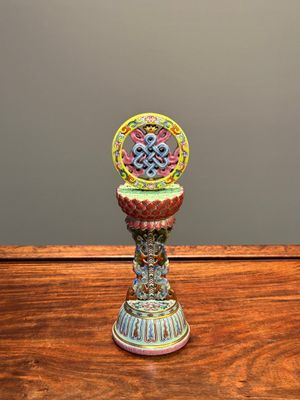 Rare instrument rituel en porcelaine de Chine famille rose, marque et époque de Qianlong — photo 1