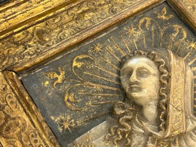 Rare paire de reliefs en albâtre de Malines figurant des portraits, signés Tobias Tissenaken, fin du 16ème — photo 19