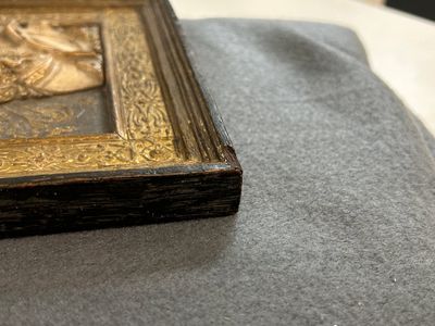 Rare paire de reliefs en albâtre de Malines figurant des portraits, signés Tobias Tissenaken, fin du 16ème — photo 10