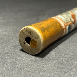 Rare pipe à opium en porcelaine de Chine aux sujets narratifs, 19ème — photo 15