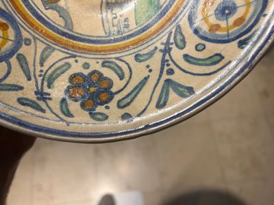 Rare plat en majolique d'Anvers polychrome figurant le Christ comme Homme de douleurs, ca. 1540-1550 — photo 8