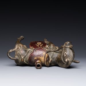 Rare porte-encens en bronze partiellement laqué et doré en forme de cheval, Chine, Yuan/début Ming — photo 6