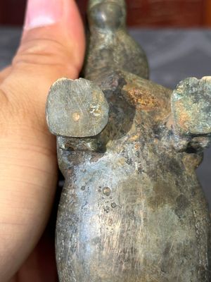 Rare récipient rituel en bronze en forme de tapir de style Zhou oriental, Chine, période des Royaumes combattants — photo 14