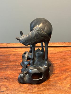 Rare sculpture d'un cheval en bronze, Chine, Ming — photo 2