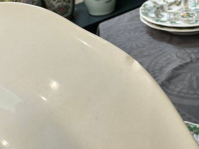 Rare service en porcelaine de KPM à décor famille verte de Canton, Chine et Allemagne, 19ème — photo 103