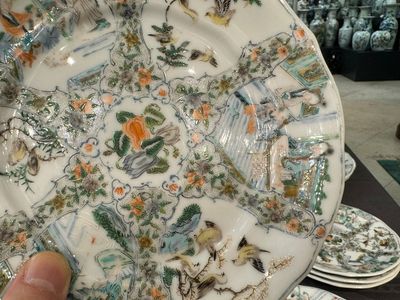 Rare service en porcelaine de KPM à décor famille verte de Canton, Chine et Allemagne, 19ème — photo 76