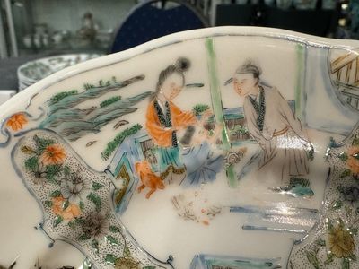 Rare service en porcelaine de KPM à décor famille verte de Canton, Chine et Allemagne, 19ème — photo 80