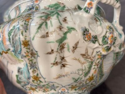 Rare service en porcelaine de KPM à décor famille verte de Canton, Chine et Allemagne, 19ème — photo 88