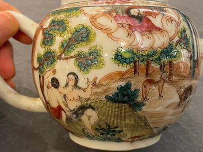 Rare théière couverte en porcelaine de Chine famille rose à décor d'Adam et Ève, Qianlong — photo 7