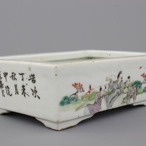 Rechthoekige bonsaikom in Chinees polychroom porselein, Qianjiang stijl, 19e-20e eeuw — foto 1