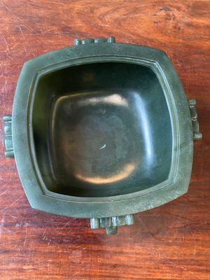 Récipient alimentaire rituel couvert de type Fu 簠 en jade vert épinard, 18/19ème — photo 12