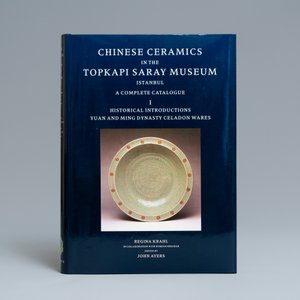 Regina Krahl, John Ayers: Chinese Ceramics in the Topkapi Saray Museum, Istanbul: A Complete Catalogue, 3 volumes — 照片 2