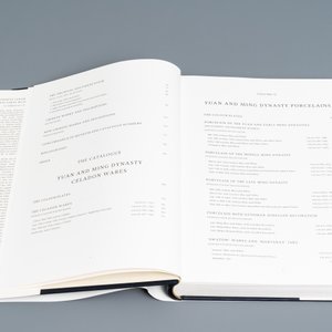 Regina Krahl, John Ayers: Chinese Ceramics in the Topkapi Saray Museum, Istanbul: A Complete Catalogue, 3 volumes — 照片 7