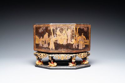 Retable ou 'chanab' en laque et dorée pour le marché du Détroit ou de Peranakan, Chine, 19/20ème