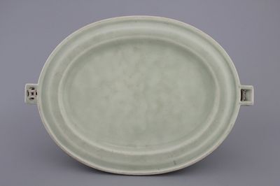 Schotelwarmer in Chinees celadon porselein, 18e-19e eeuw