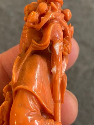 Sculpture de Guanyin debout en corail rouge, Chine, 19/20ème — photo 8