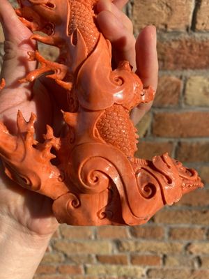 Sculpture de Guanyin debout et son dragon en corail rouge, Chine, 19/20ème — photo 22