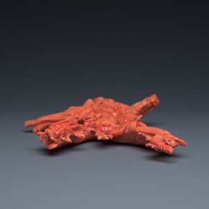 Sculpture de Guanyin debout et son dragon en corail rouge, Chine, 19/20ème — photo 6